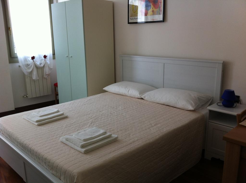 La Terrazza Del Centro Apartamento Bérgamo Quarto foto